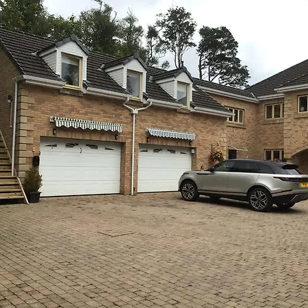 Luxury Studio Loft With Car Charging Point